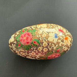 Vintage Decorative Floral Cloisonné Egg Accent - Beige with Pink Flowers